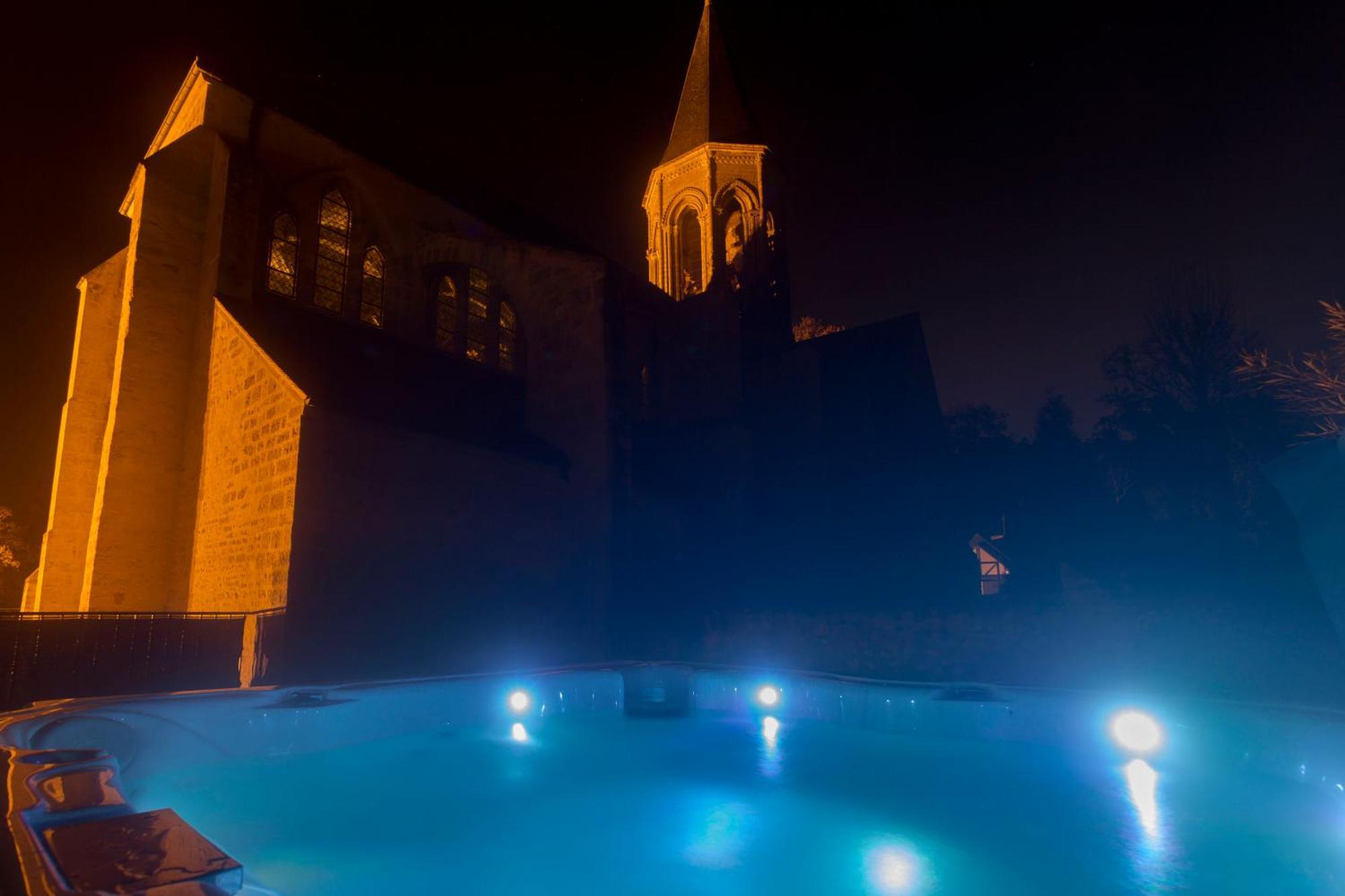 Le Presbytere De Thiverval Eksteriør bilde